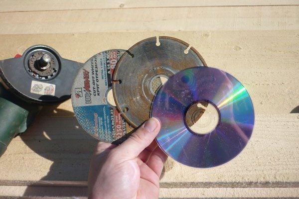 DVD-диск вместо отрезного круга на болгарку